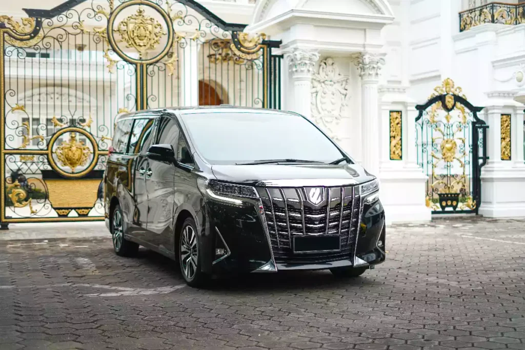 Toyota Alphard luxury MPV in Bali